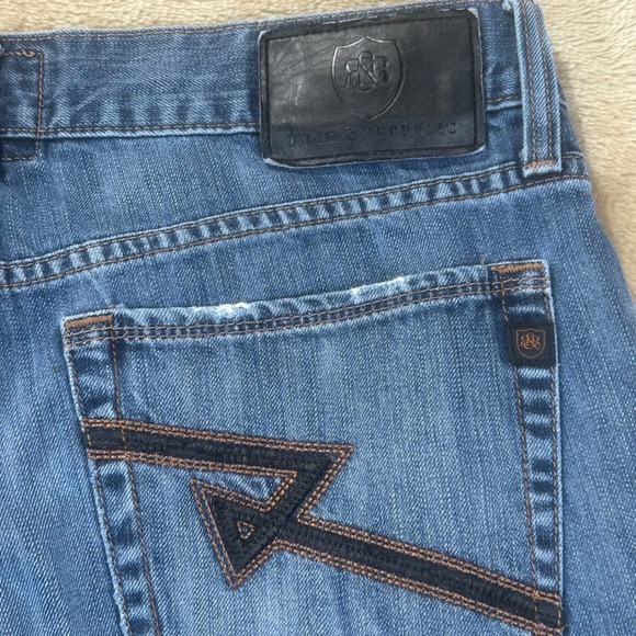 Rock & Republic Mens Relaxed Straight Distressed Blue Jeans 34x30 Medium Wash - Picture 9 of 10